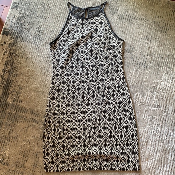 Black and White Print Dress - Picture 2 of 5